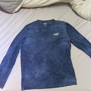 Hollister long sleeve, barely used, size S, blue and white on the back